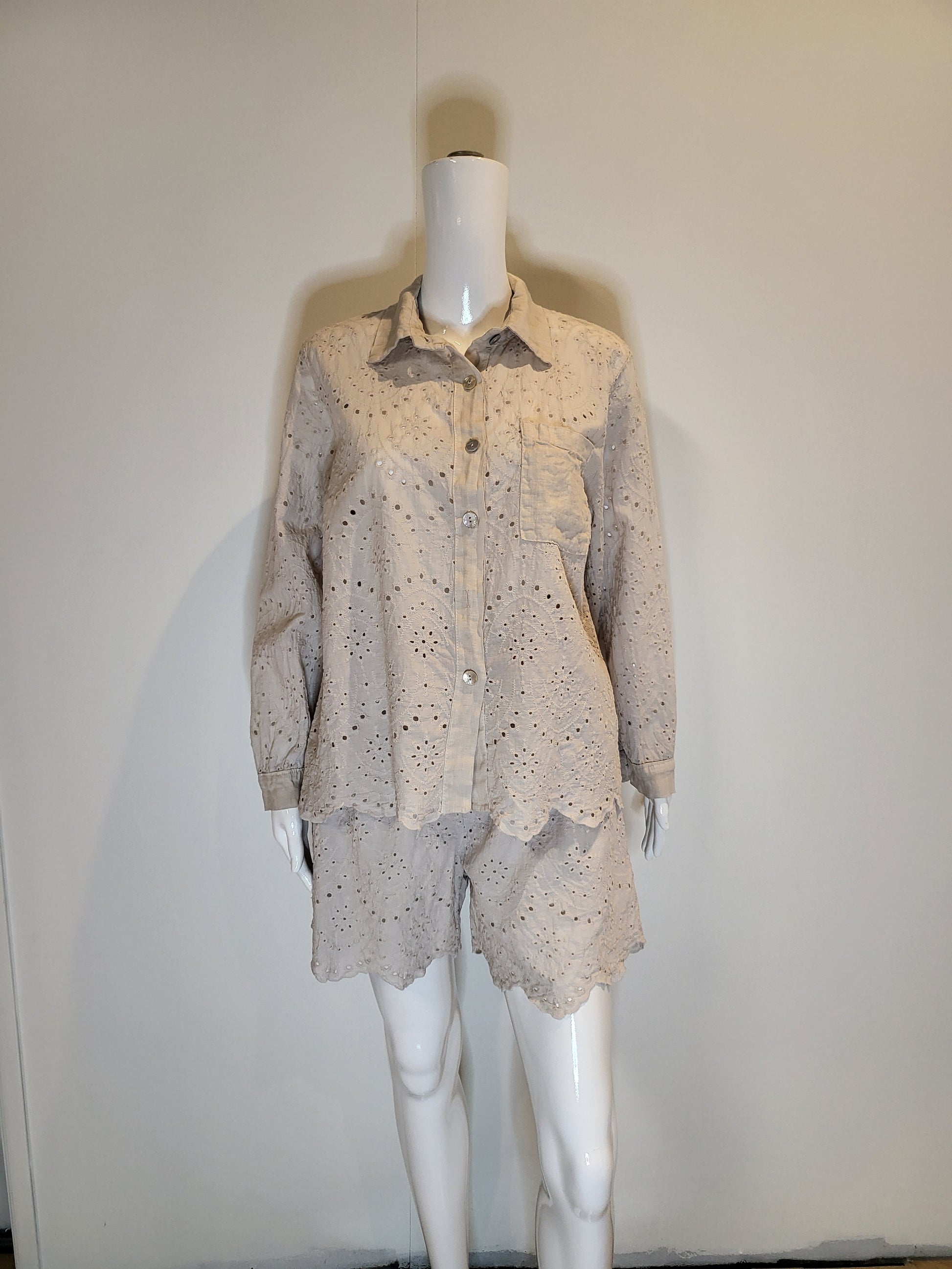 Eyelet Shorts by Elissia Apparel Elissia Europe