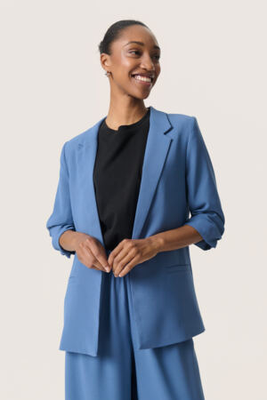 Shirley Blazer by Soaked in Luxury Suiting Soaked In Luxury