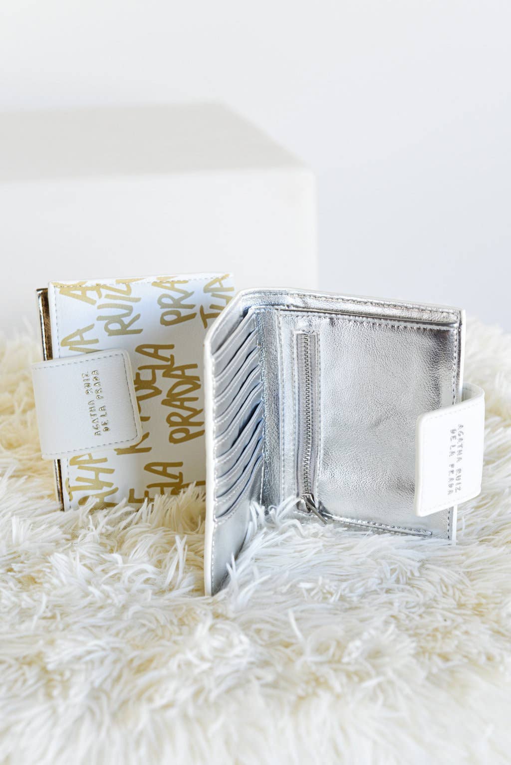 Wallet by Agatha Ruiz De La Prada Handbag Agatha Ruiz De La Prada - Bolsos