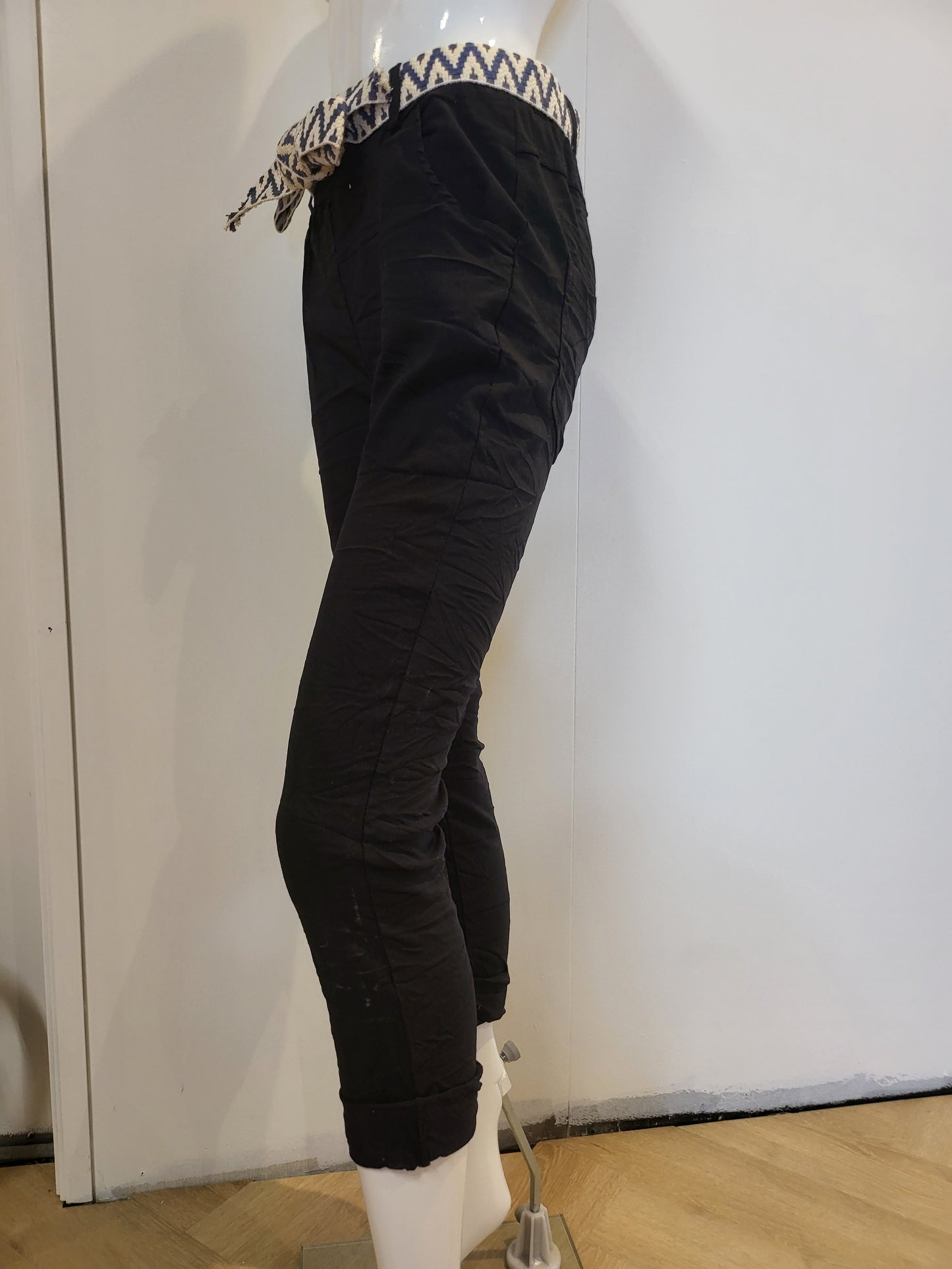 The Fabulous Stretch Pant Elissia Apparel Elissia Europe