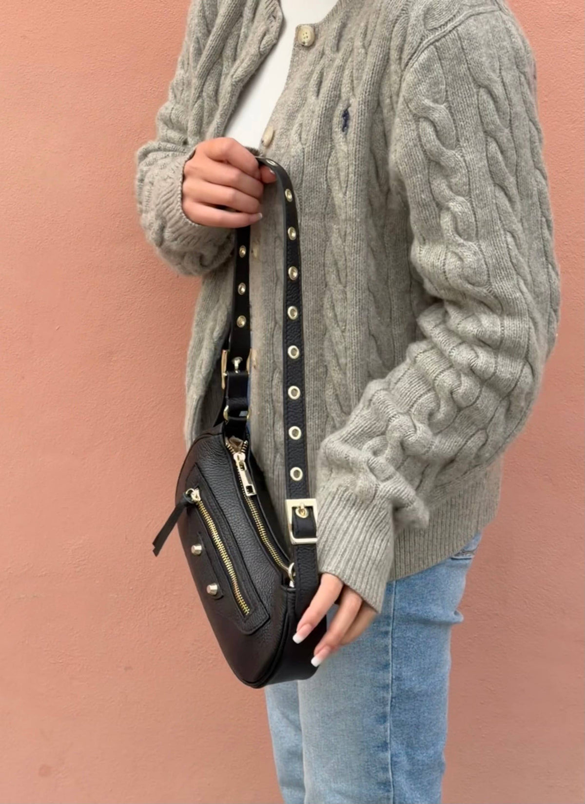 Adjustable shoulder bag in genuine leather Handbag Nanabags