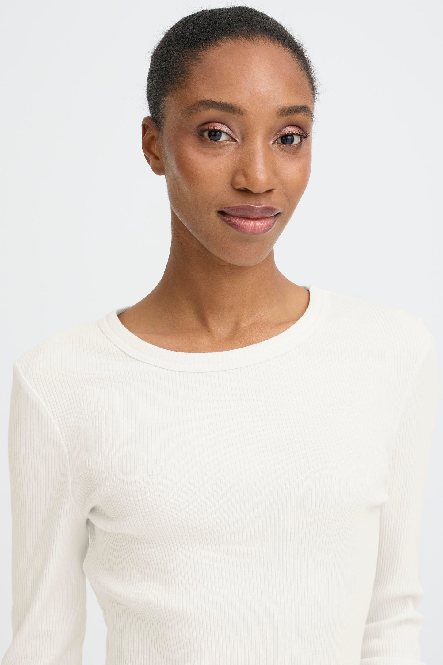 Sinne Rib T-shirt by b.young