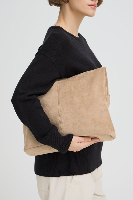 Vuede Shoulder Bag by b.young Purse b.young Tan