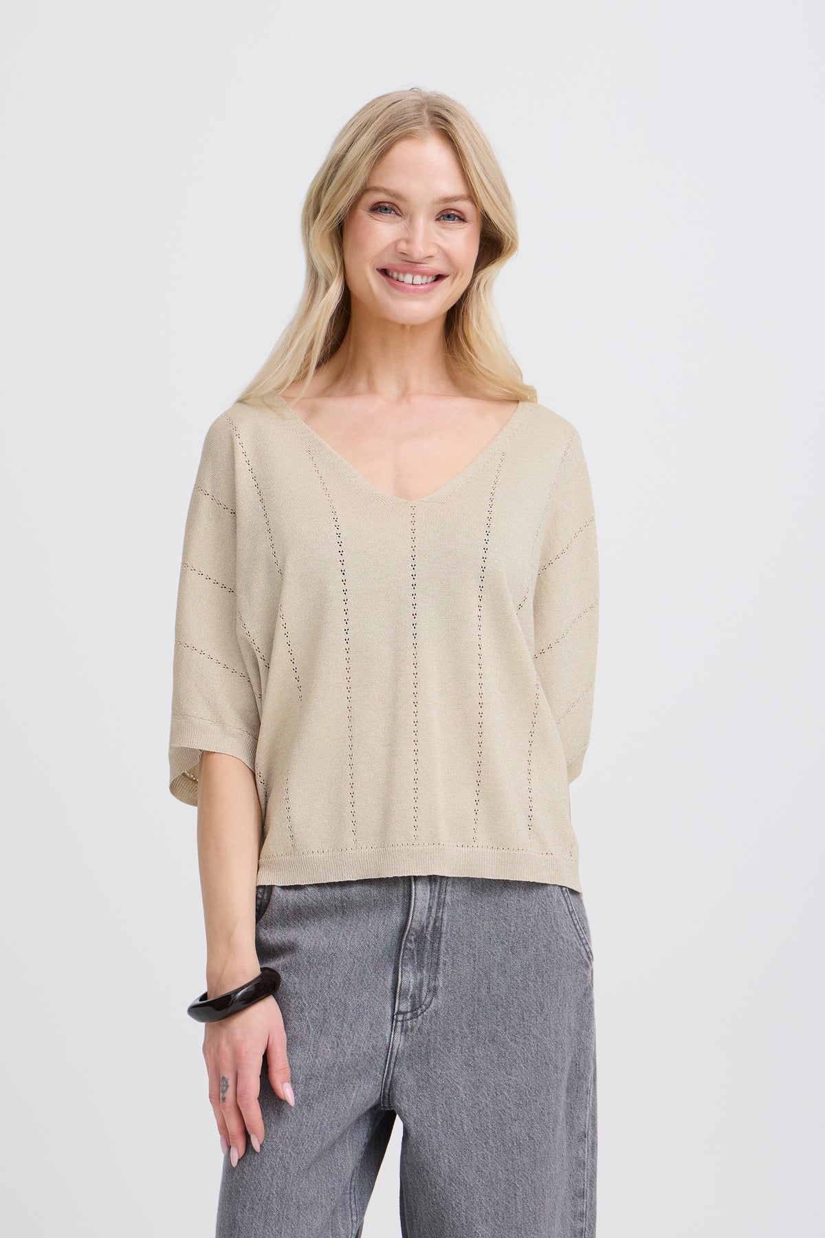 BYMobbe Vneck by b.young Tops b.young Beige