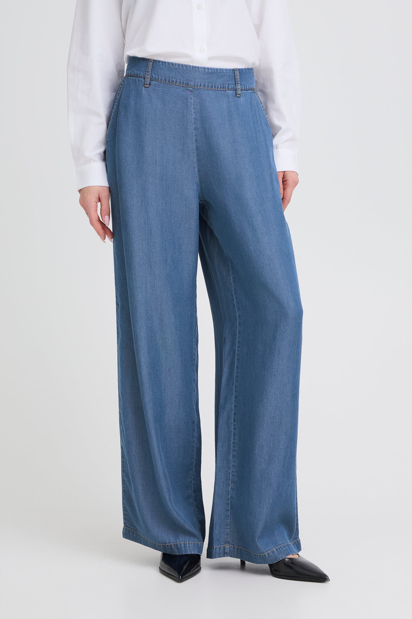 BYKosmo Wide Pants by b.young