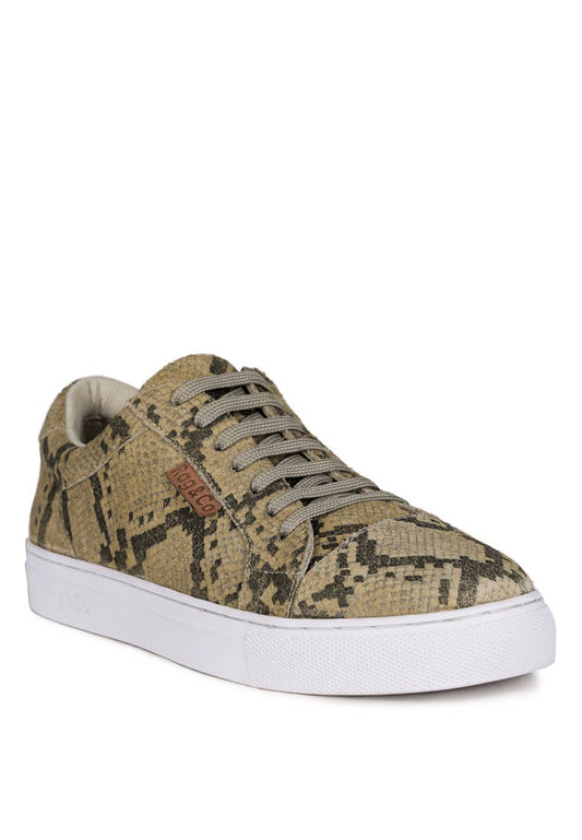 Sneakers in Suede Print