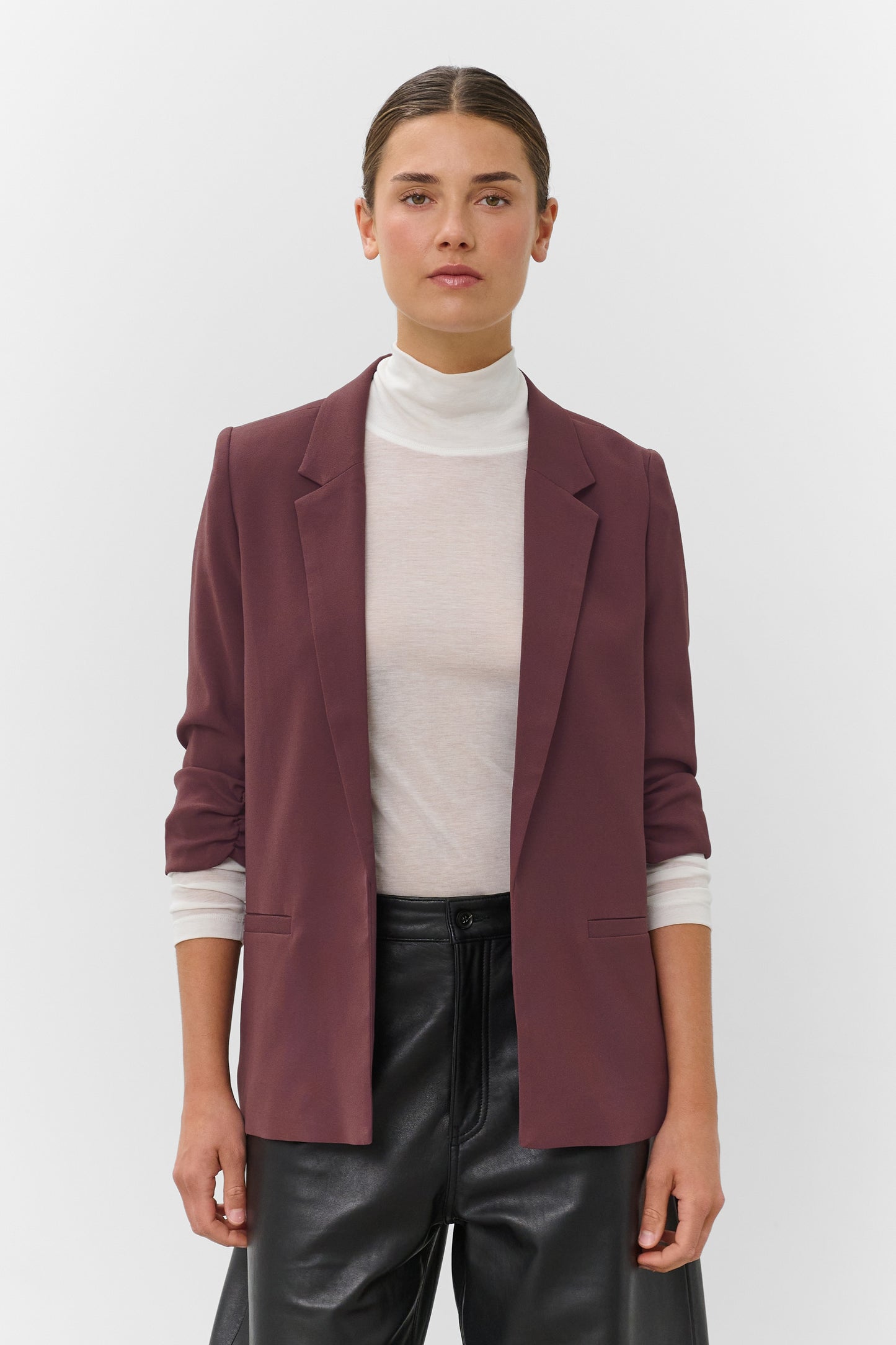 Shirley Blazer by Soaked in Luxury Suiting Soaked In Luxury