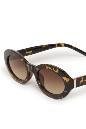 Chrisna Sunglasses by Soaked in Luxury Sunglasses Soaked In Luxury Tortoise