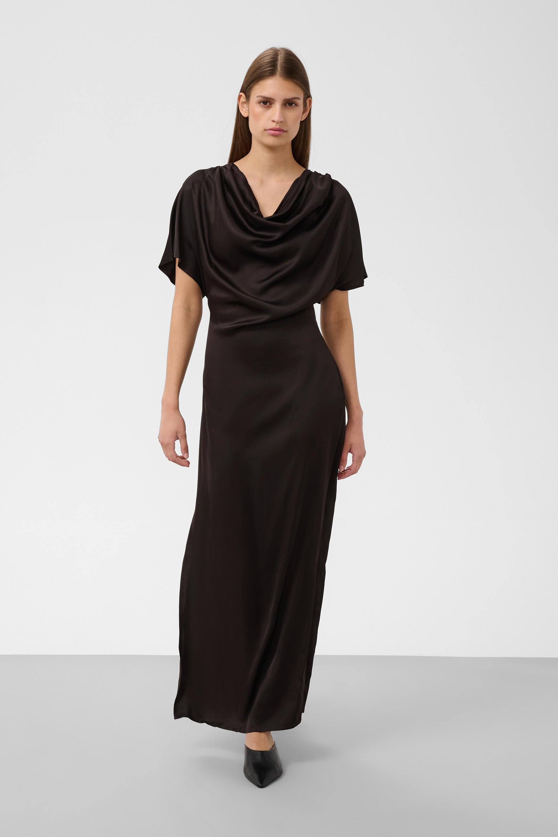 Evilia Dress by Soaked in Luxury Dress Soaked In Luxury Ganache