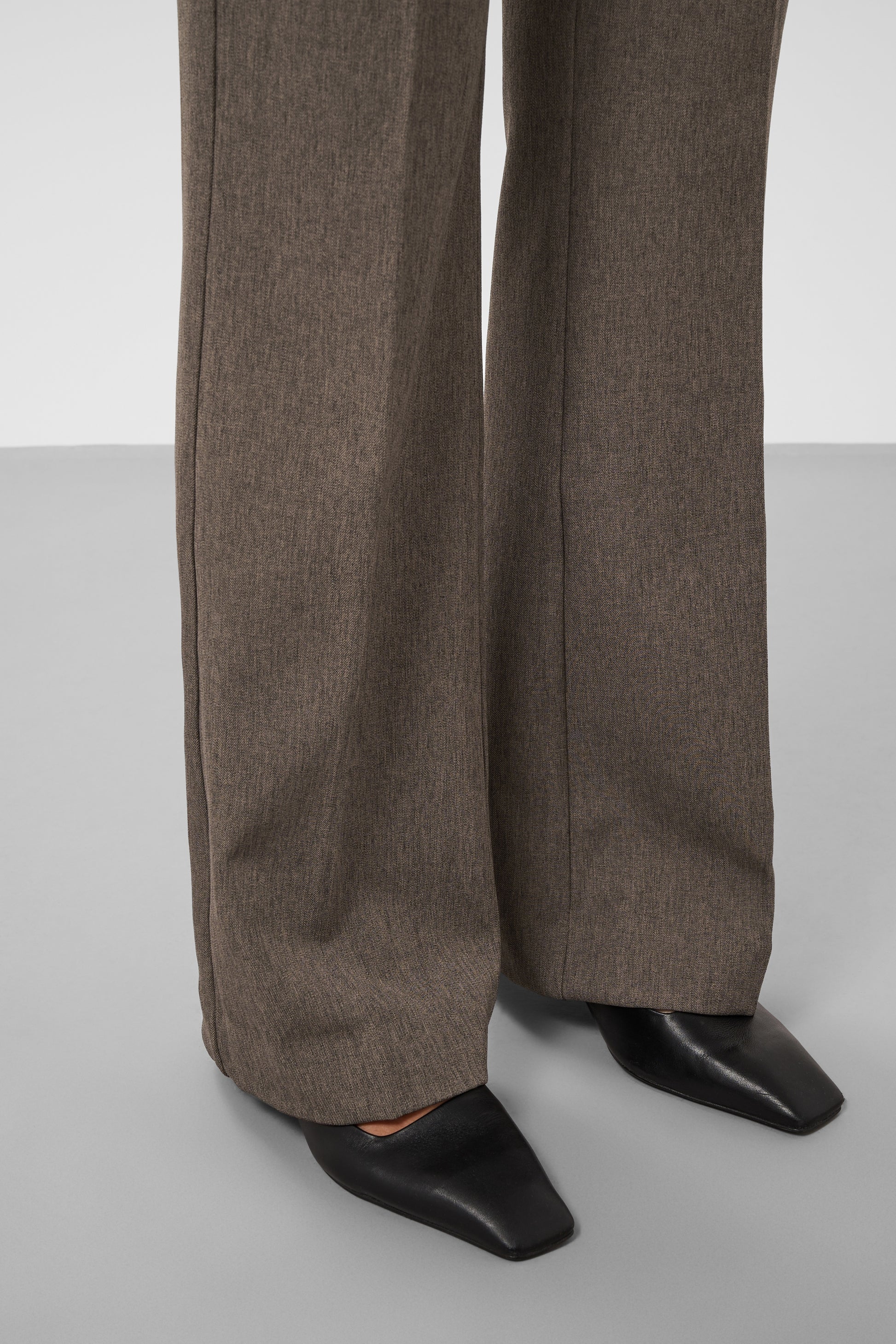 SLLilu Corinne Pants by Soaked in Luxury Suiting SOAKED IN LUXURY
