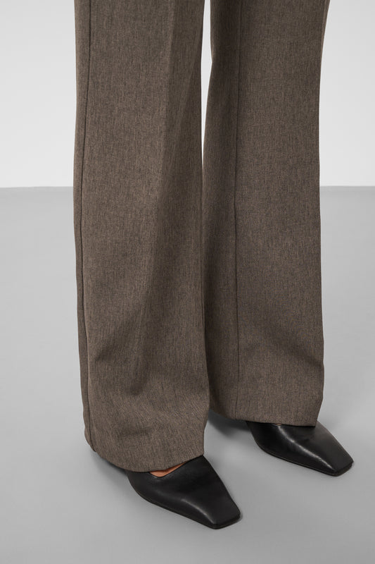 SLLilu Corinne Pants by Soaked in Luxury Suiting SOAKED IN LUXURY