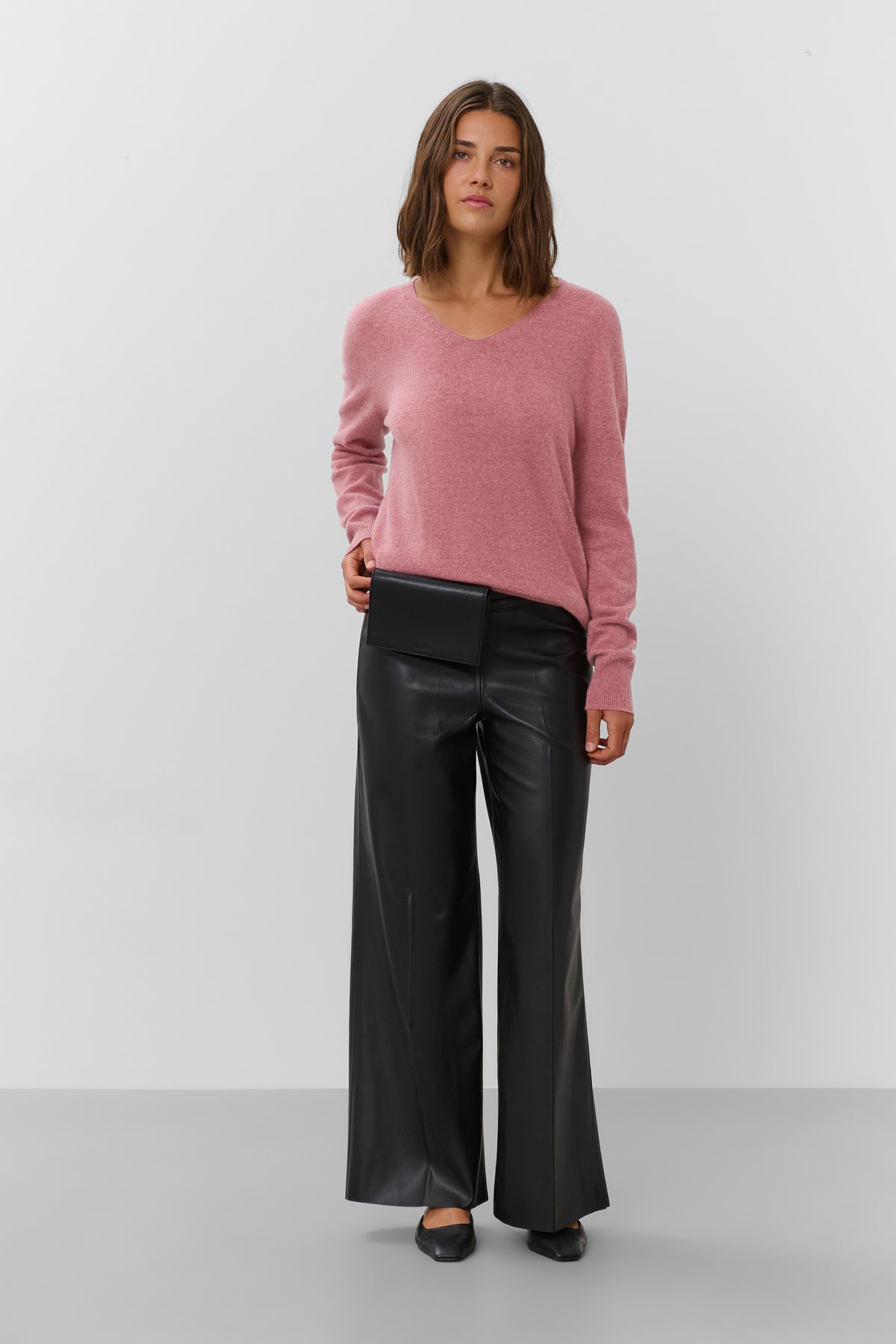 Sida Seamless Wool V-Neck Sweater by Soaked in Luxury