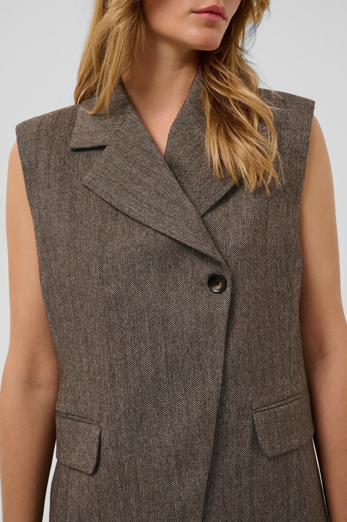 Kango Herringbone Waistcoat by Soaked in Luxury Suiting SOAKED IN LUXURY