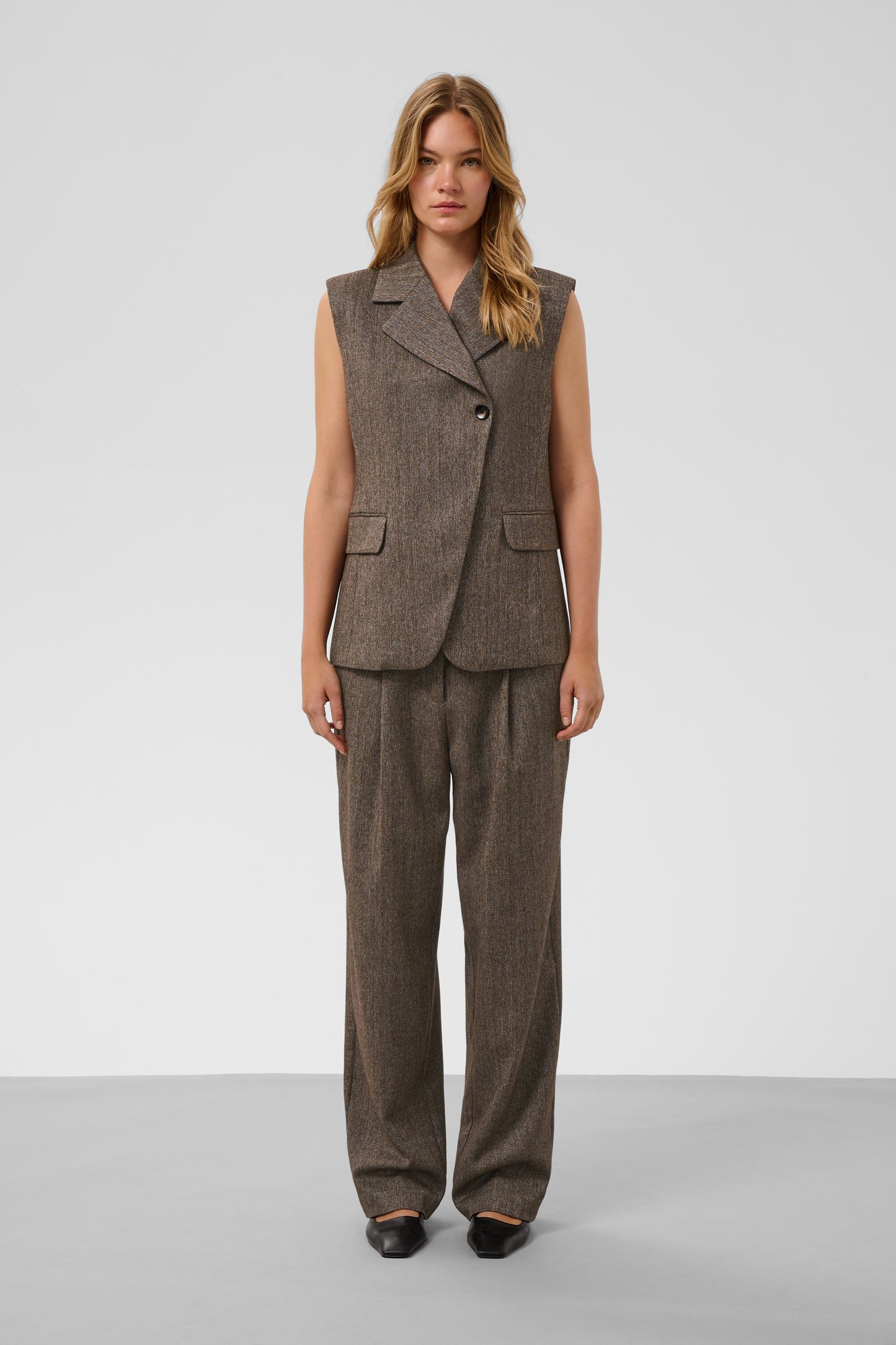 Kango Herringbone Waistcoat by Soaked in Luxury Suiting SOAKED IN LUXURY