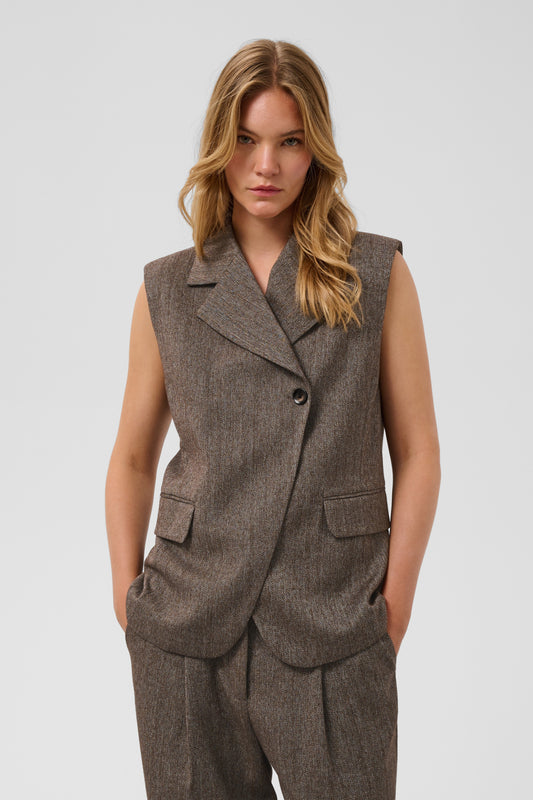 Kango Herringbone Waistcoat by Soaked in Luxury Suiting SOAKED IN LUXURY