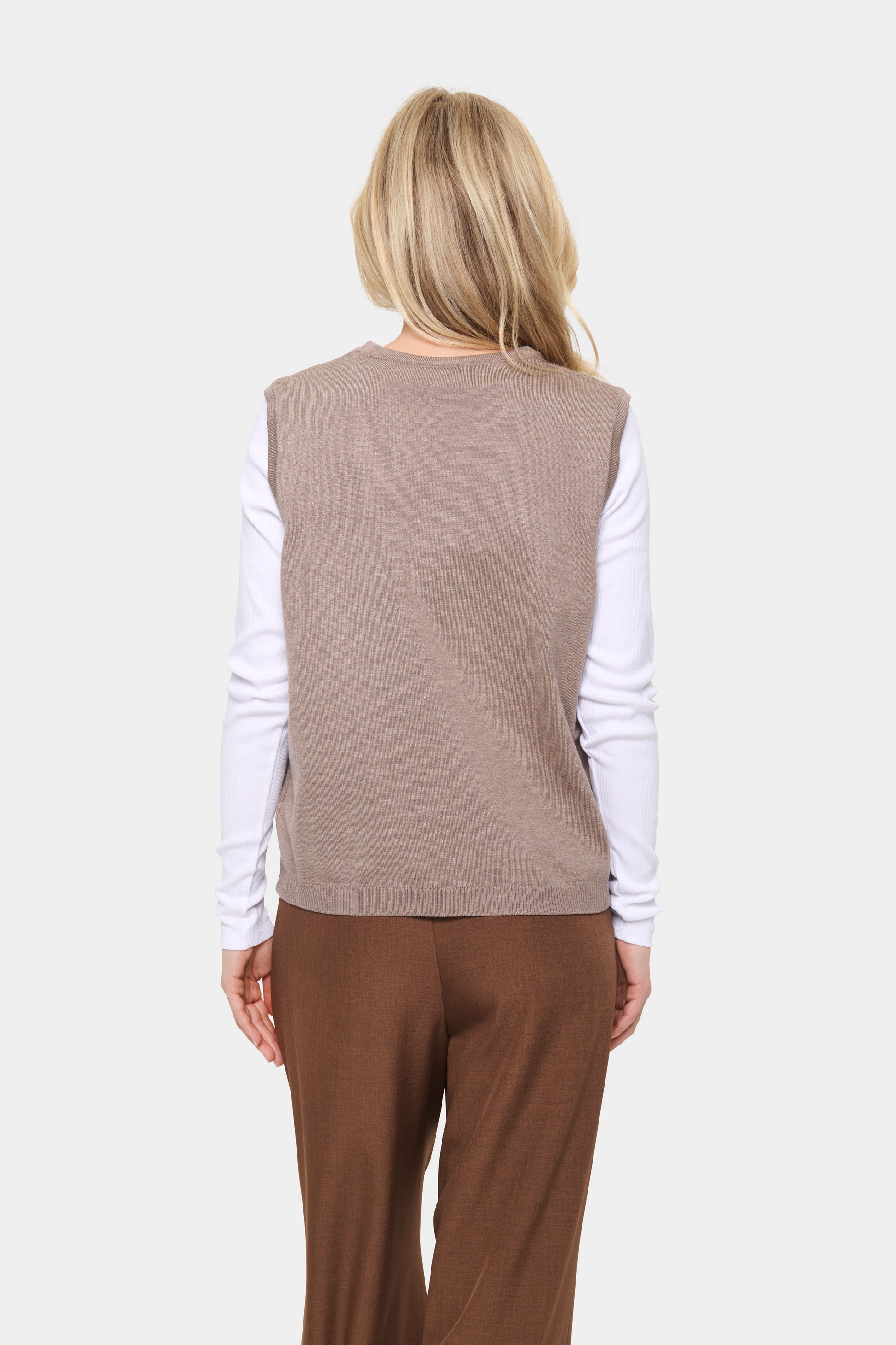 Mila Vest by Saint Tropez Basics Saint Tropez