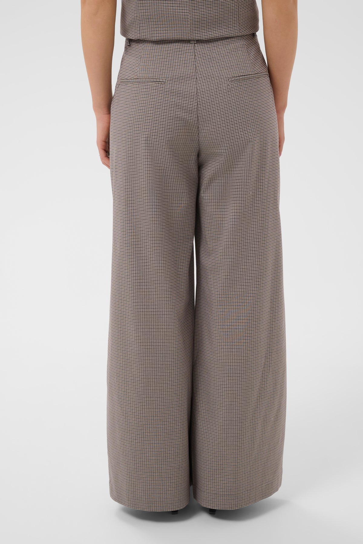 TerinaSZ Relaxed Trousers by Saint Tropez