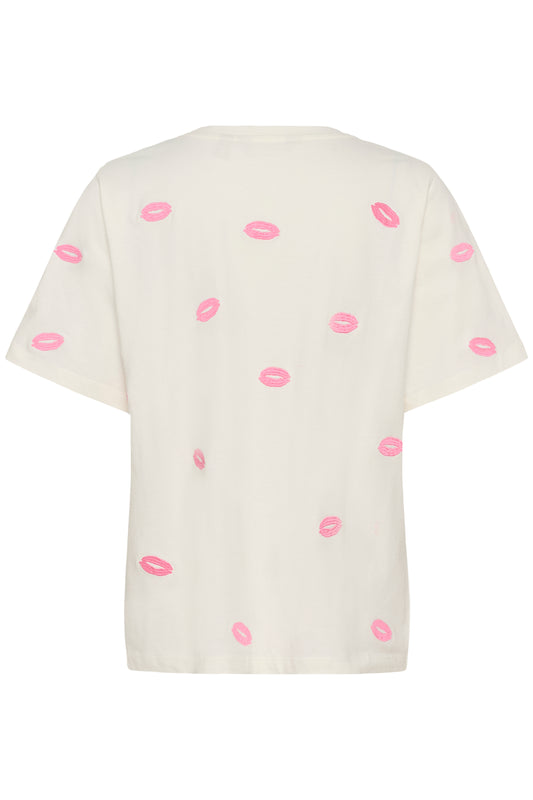 CUkissy T-shirt by Culture