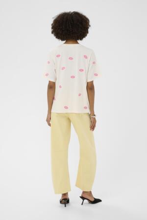 CUkissy T-shirt by Culture