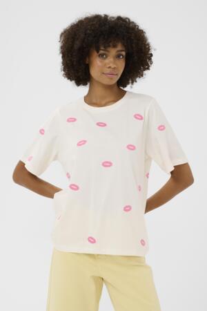 CUkissy T-shirt by Culture