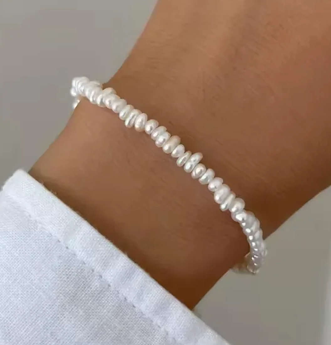HoopLa - Luna Bloom Dainty Petite Buroque Pearl Bracelet – Steel Bracelet HoopLa