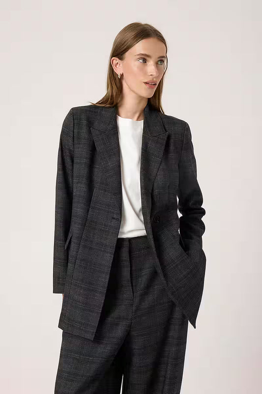 SLEvonne Fitted Blazer STUDIO