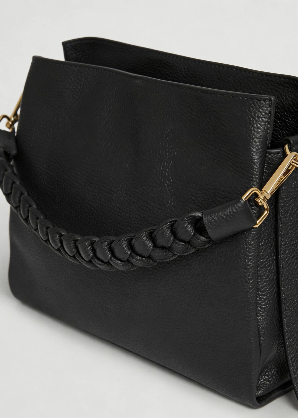 Large Treccia bag in genuine leather Handbag Nanabags