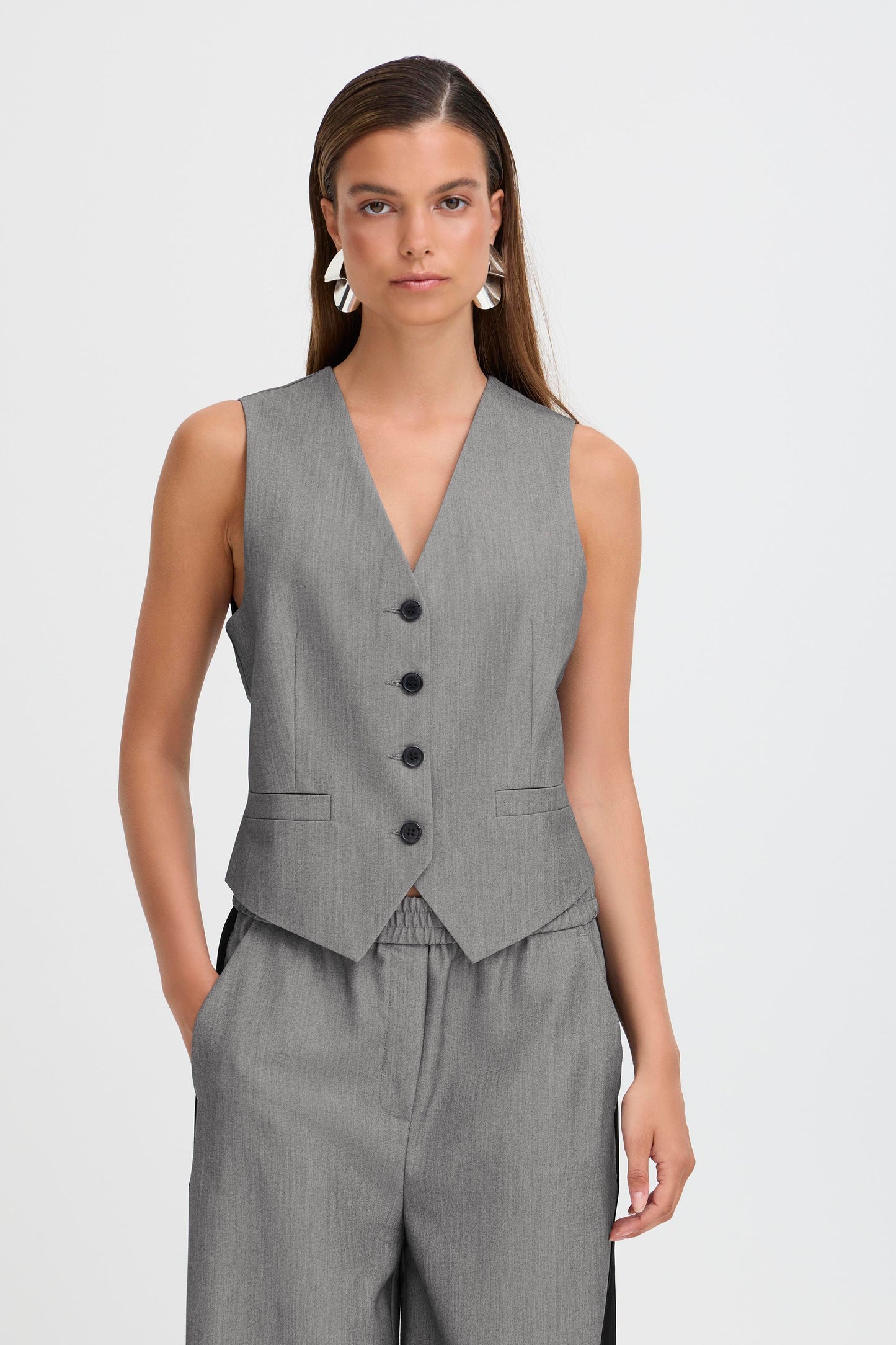 Suiting Jogger Pant by b.young