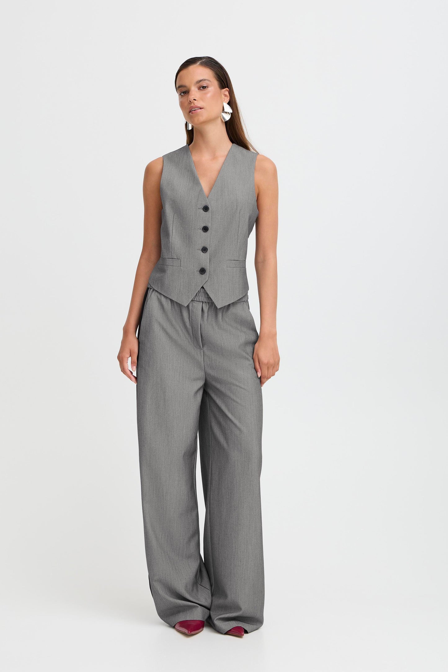 Suiting Jogger Pant by b.young