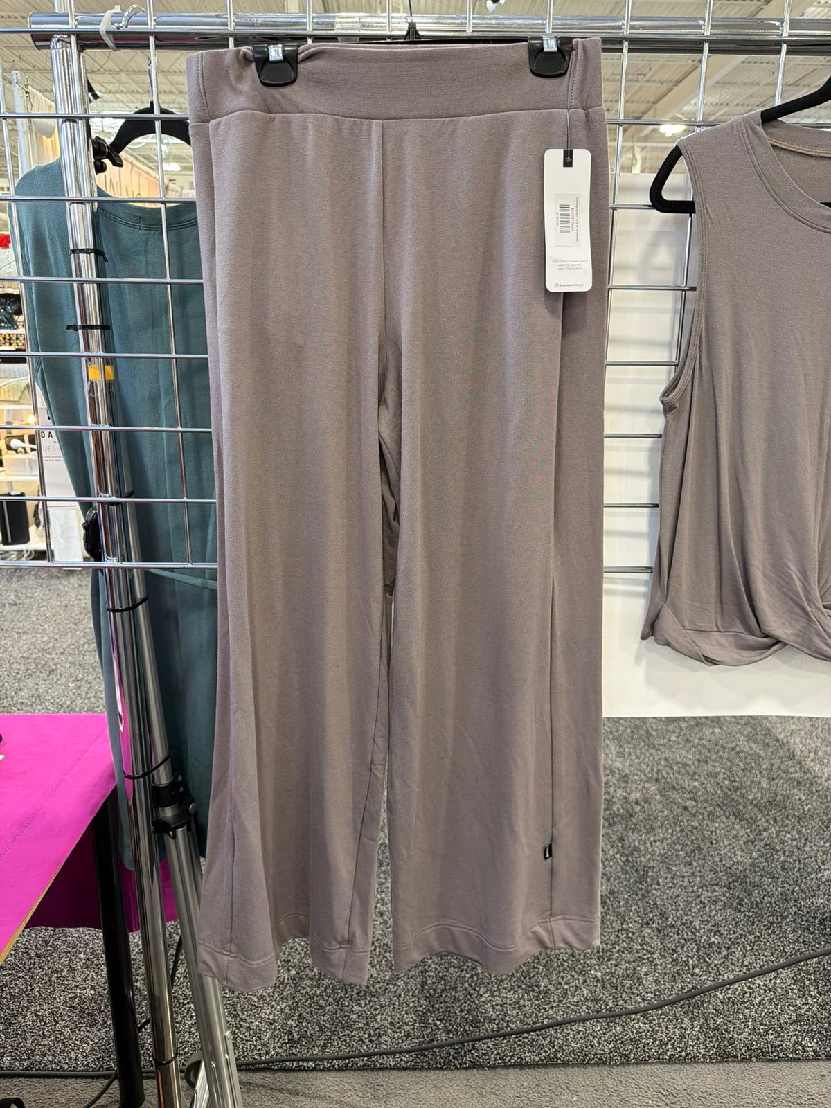 Title Brand Trousers & Pants DAUB