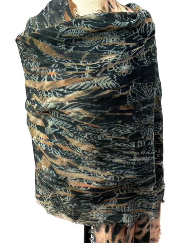 Printed Shoulder Scarf