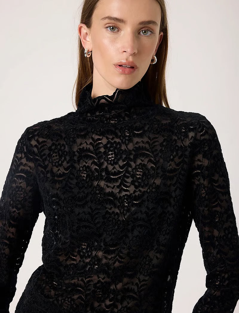 SLSable Mockneck Tee Tops Soaked In Luxury