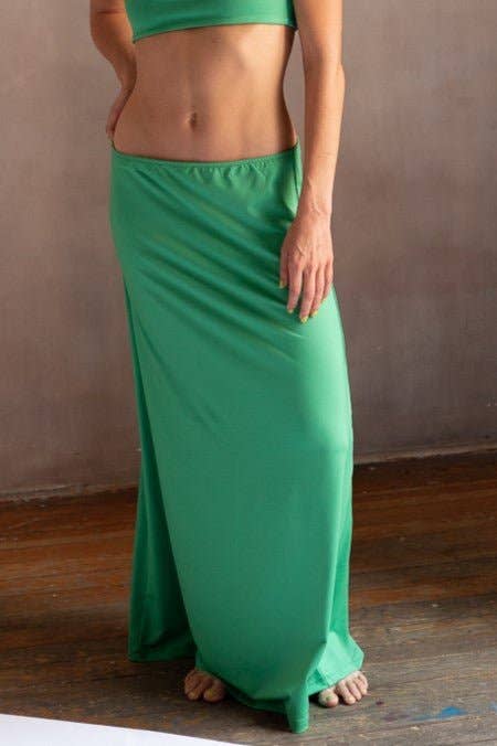 The Everywhere Skirt by Londre Bodywear